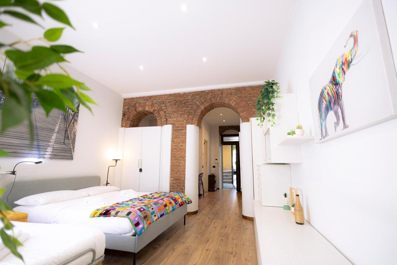The Red Bricks - San Babila Area Appartement *