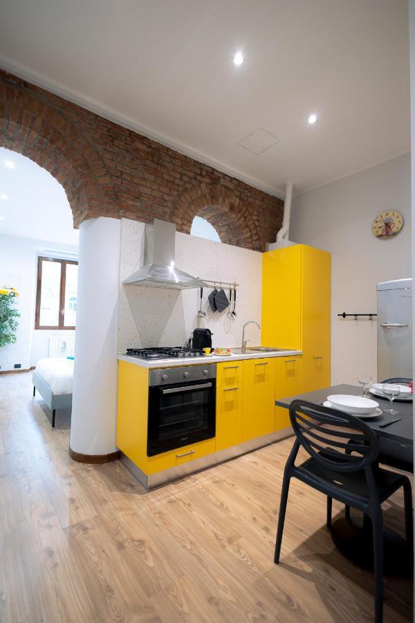 The Red Bricks - San Babila Area Appartement *